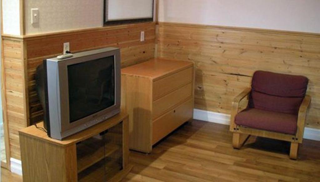 Dockside Motel St. Barbe Luaran gambar